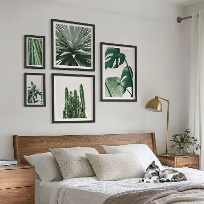 Žaliųjų tropinių kambarinių augalų 5 paveikslų rinkinys su rėmais