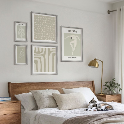 Paveikslų rinkinys miegamajam Stilinga abstrakti žalia grafika
