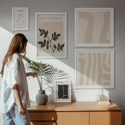 Paveikslų rinkinys miegamajam Stilinga abstrakti augalų grafika