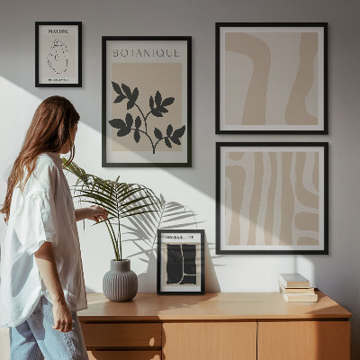 Paveikslų rinkinys miegamajam Stilinga abstrakti augalų grafika