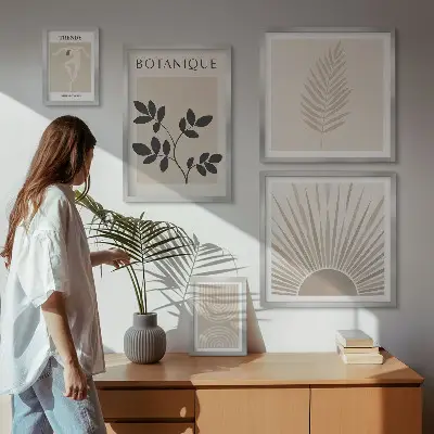 Paveikslų rinkinys miegamajam stilingos gėlių ir geometrinių raštų dekoracijos