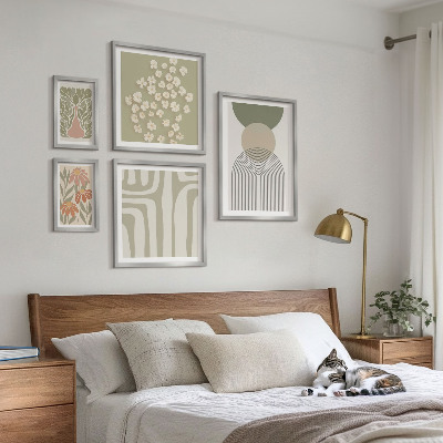 Paveikslų rinkinys miegamajam Stilinga pastelinė augalų grafika