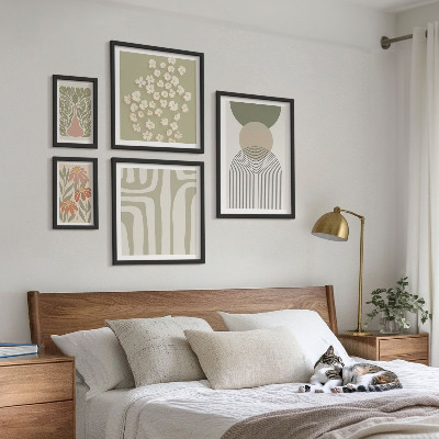 Paveikslų rinkinys miegamajam Stilinga pastelinė augalų grafika