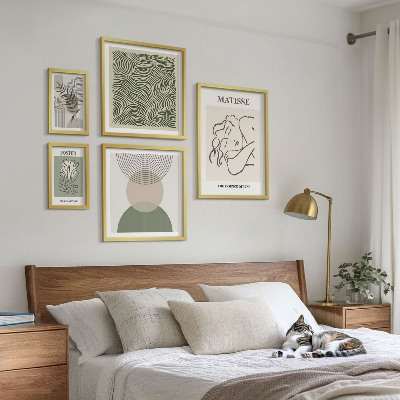 Sieninė paveikslų galerija Minimalistinės augalų kompozicijos