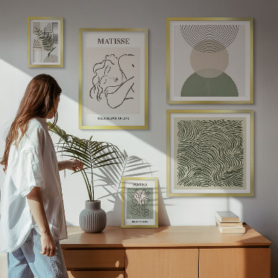 Sieninė paveikslų galerija Minimalistinės augalų kompozicijos