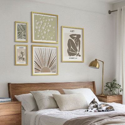 Paveikslų rinkinys miegamajam Stilinga abstrakti augalų grafika