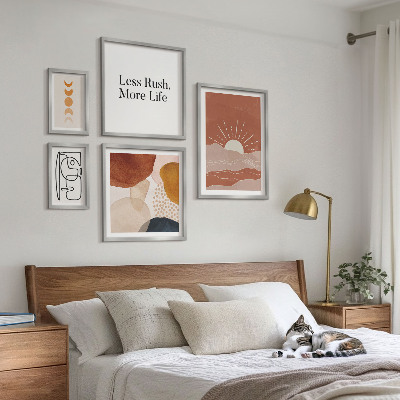 Paveikslų rinkinys miegamajam Stilinga abstrakti saulės grafika