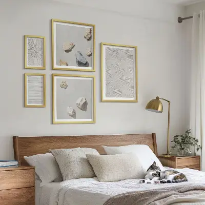 Sieninė paveikslų galerija geometriniai kartoniniai akmenys