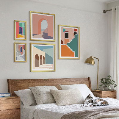 5 paveikslų rinkinys su rėmais Spalvingos pastatų iliustracijos