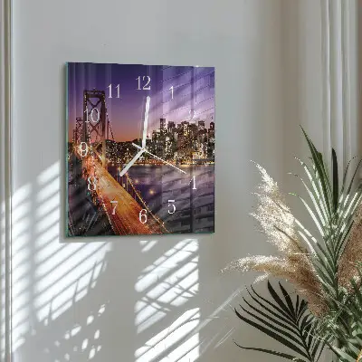 Kvadratinis stiklo laikrodis Tiltų miestas