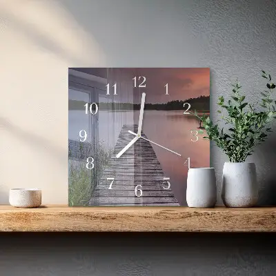 Kvadratinis laikrodis iš stiklo Tiltas