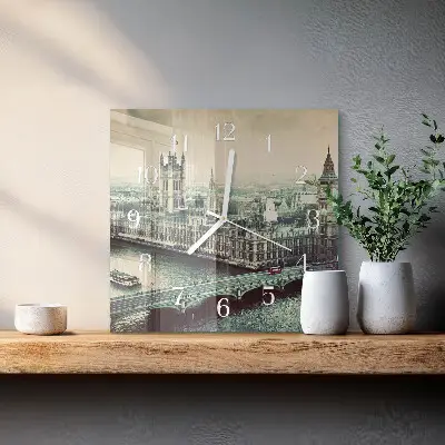 Kvadratinis laikrodis iš stiklo Londonas
