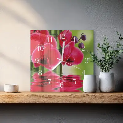 Kvadratinis laikrodis iš stiklo Orchidėja
