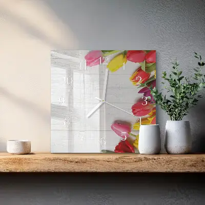 Kvadratinis laikrodis iš stiklo Tulpės