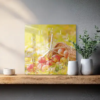 Kvadratinis laikrodis iš stiklo Obuoliai