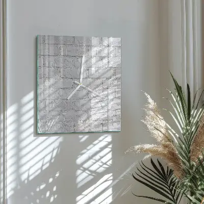 Kvadratinis laikrodis iš stiklo Plyta