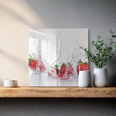 Kvadratinis laikrodis iš stiklo Braškė