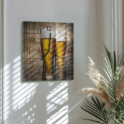 Kvadratinis sieninis laikrodis Alus