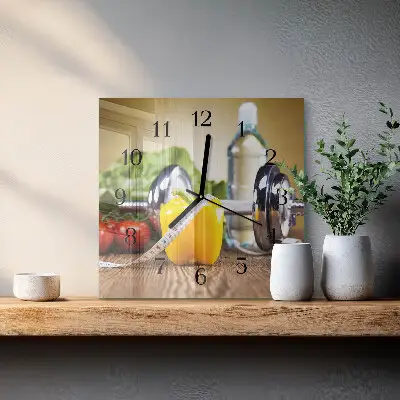 Kvadratinis sieninis laikrodis Pipirai