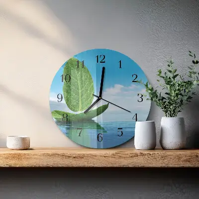 Apvalus laikrodis iš stiklo Lapai