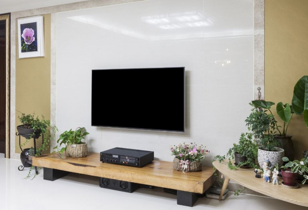 TV siena svetainėje – įkvėpimai