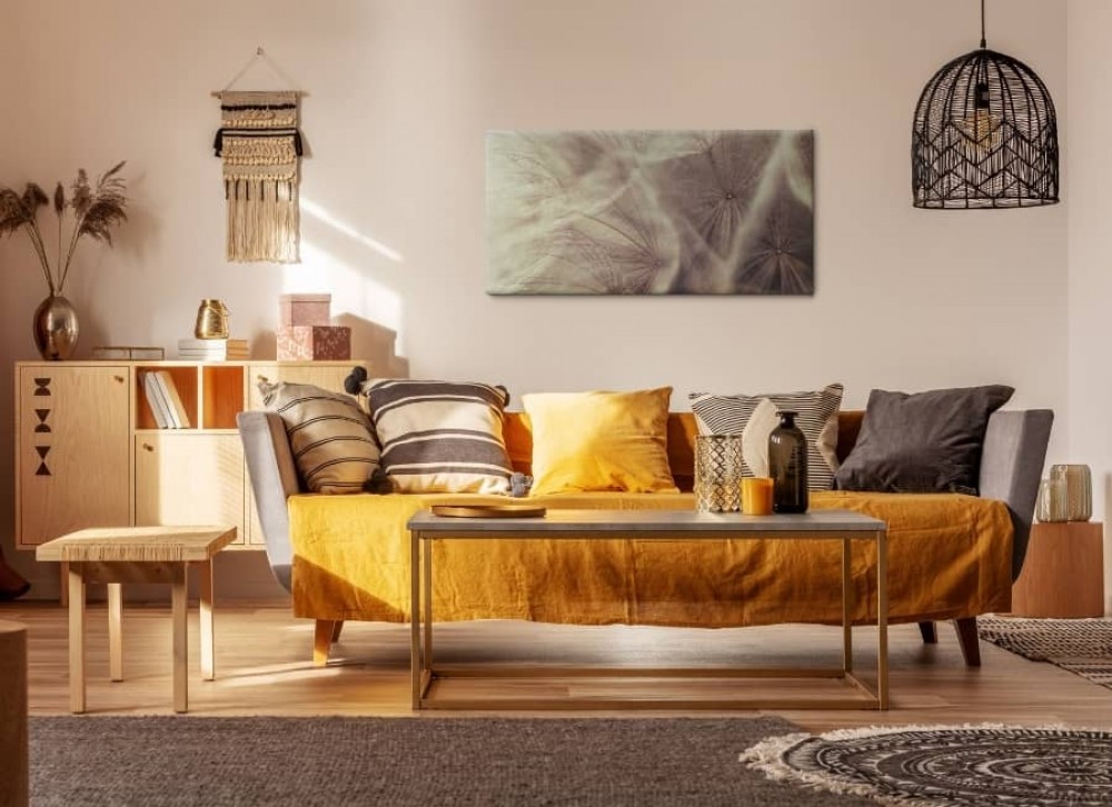 boho stiliaus svetainės išdėstymas