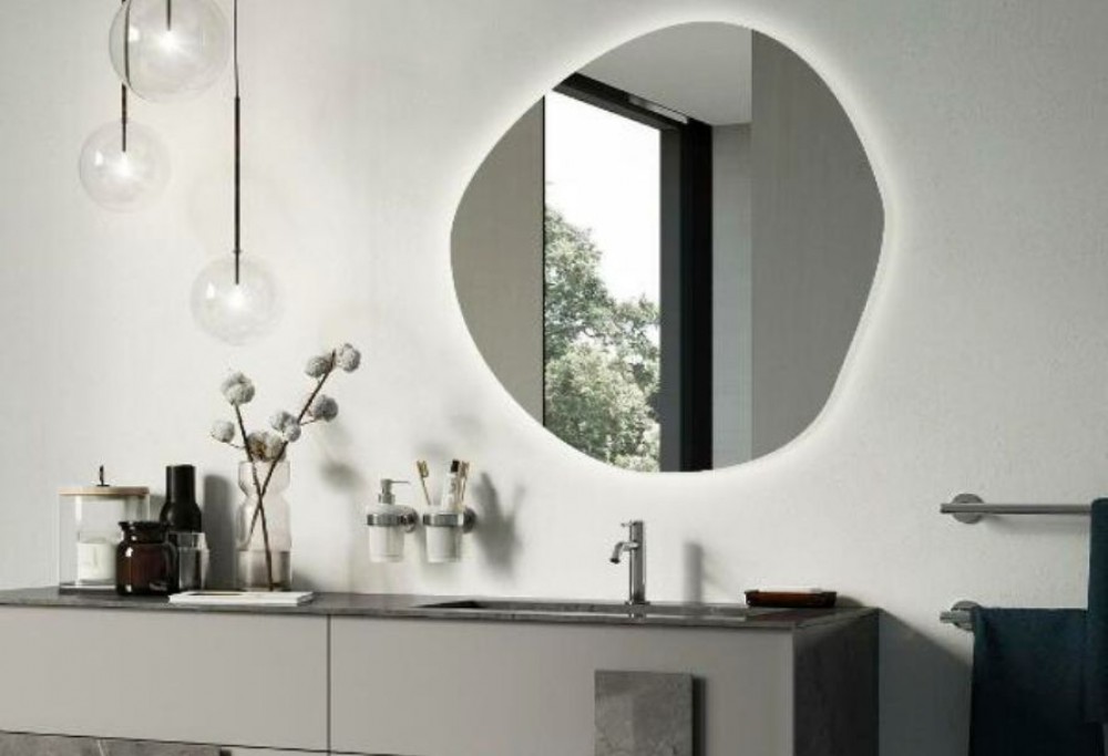 Kuris veidrodis vonios kambariui?